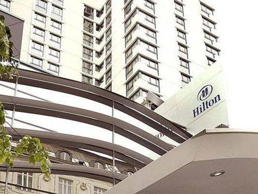 Der mutmaßliche Schütze bei einer Schießerei vor dem Hilton muss nicht nach Österreich ausgeliefert werden Der mutmaßliche Schütze bei einer Schießerei vor dem Hilton muss nicht nach Österreich ausgeliefert werden