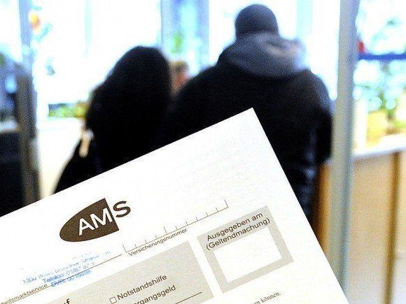 In Wien ist ein Rückgang in der Arbeitslosigkeit zu verzeichnen. In Wien ist ein Rückgang in der Arbeitslosigkeit zu verzeichnen.