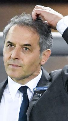 ÖFB-Teamchef Marcel Koller grübelt, mit welchem Kader die Spiele gegen Serbien und Moldau erfolgreich bestritten werden können.