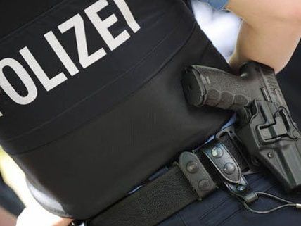 Polizist soll bei soll bei Grenzkontrolle gegenüber Wiener Ehepaar von "300.000 Kanaken" gesprochen haben