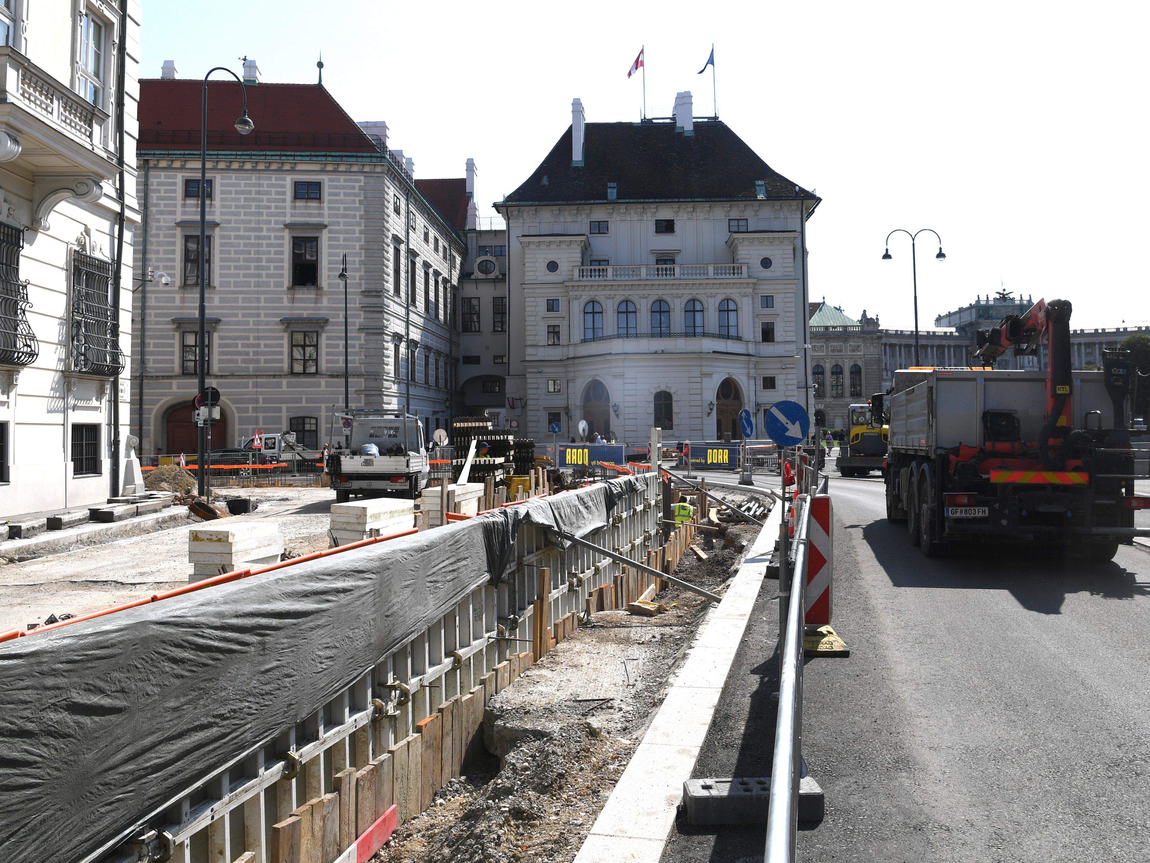 Debatte um Schutzmauer in Wien: Nun soll Sicherheit im öffentlichen Raum geprüft werden.