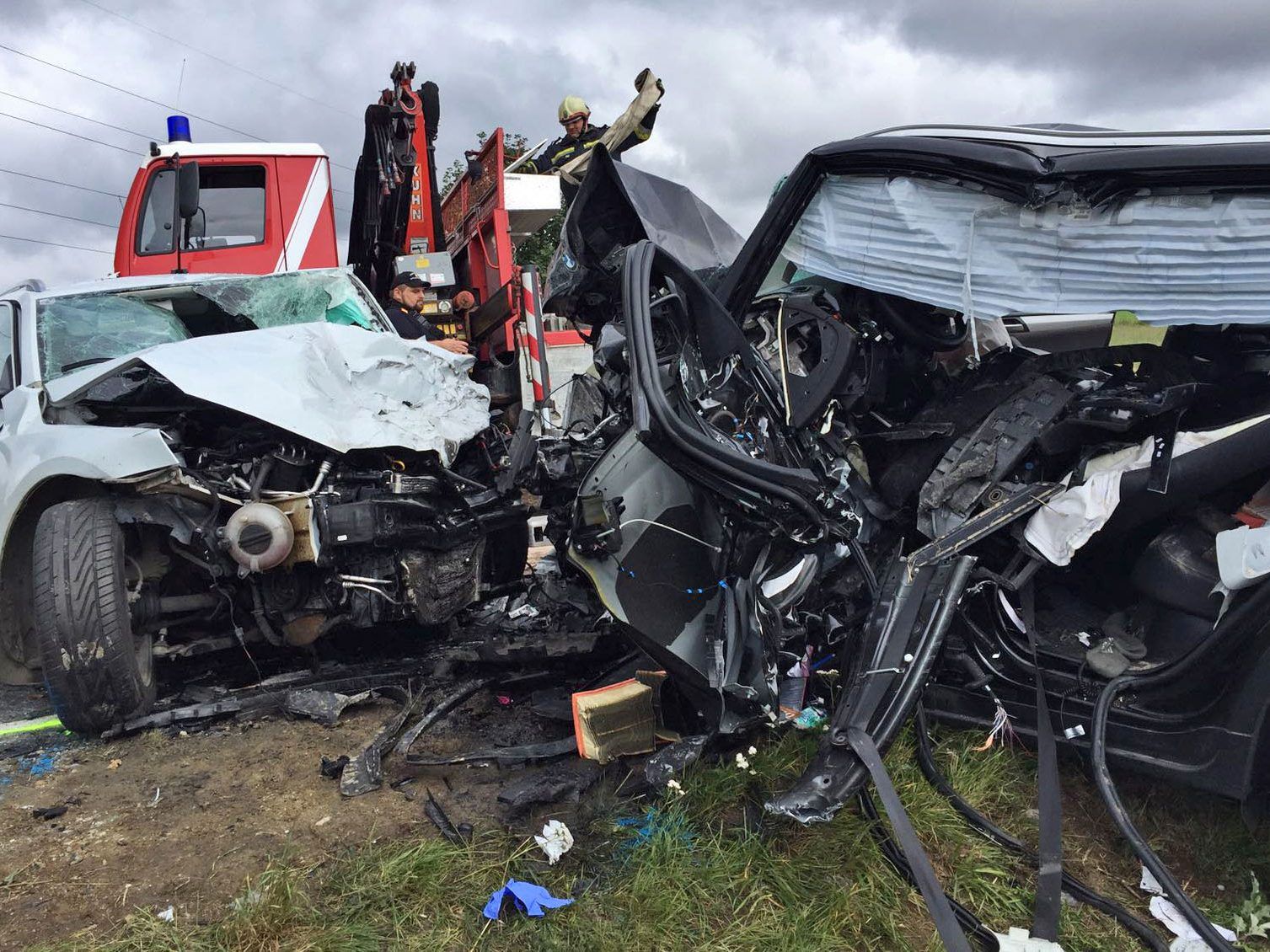 Ein 21-Jähriger starb bei dem schweren Verkehrsunfall am Samstag. Ein 21-Jähriger starb bei dem schweren Verkehrsunfall am Samstag.