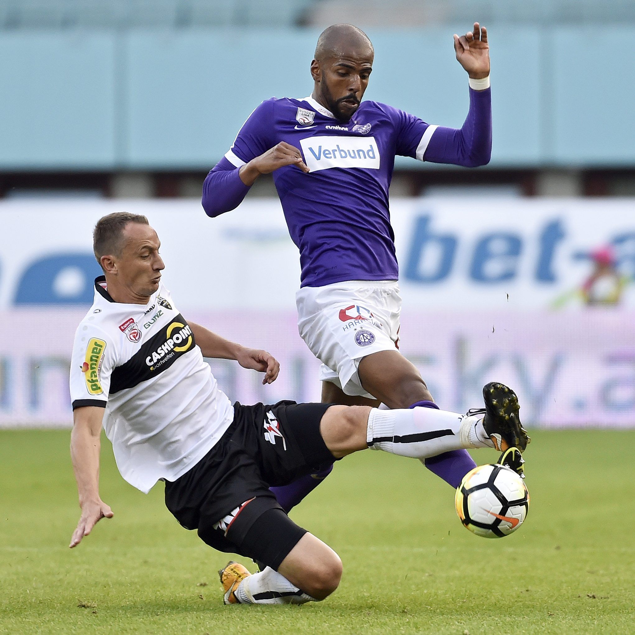 Austria-Verteidiger Ruan verletzte sich im Heimspiel gegen Altach am Oberschenkel.