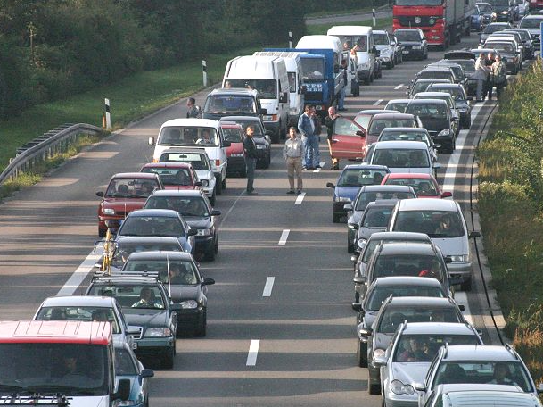 Verkehrsstau vorprogrammiert Verkehrsstau vorprogrammiert