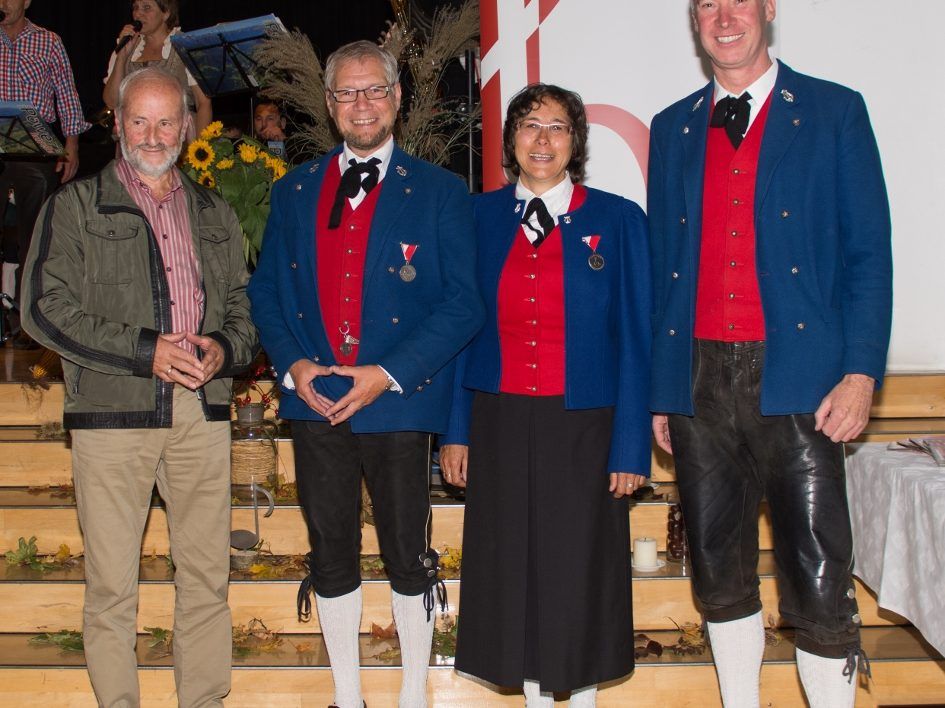 Herzliche Gratulation an Ulrike Willinig zum 25 jährigen Musikantenjubiläum Herzliche Gratulation an Ulrike Willinig zum 25 jährigen Musikantenjubiläum