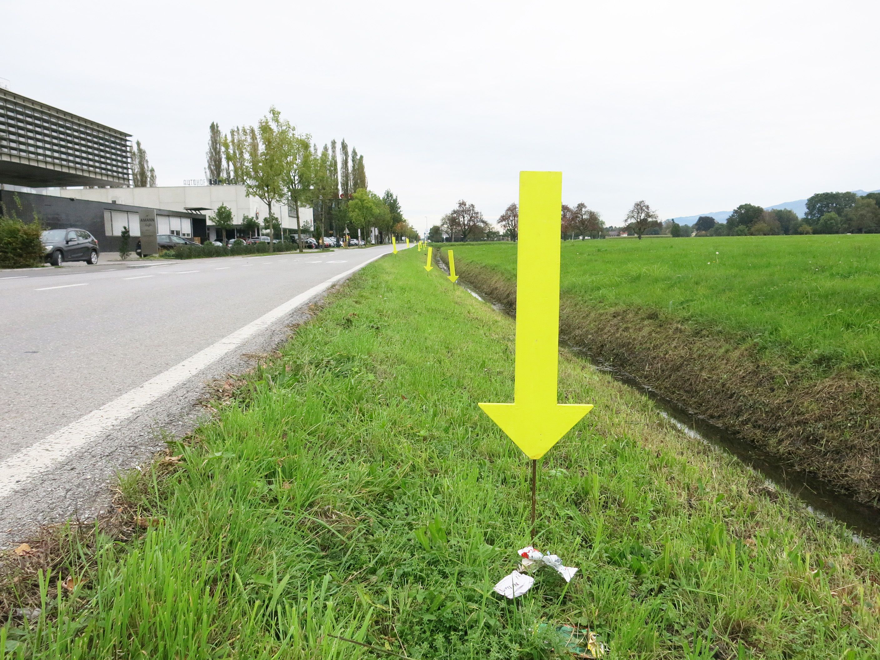 gelbe-karte-abfall_gelbe-pfeile_04 gelbe-karte-abfall_gelbe-pfeile_04