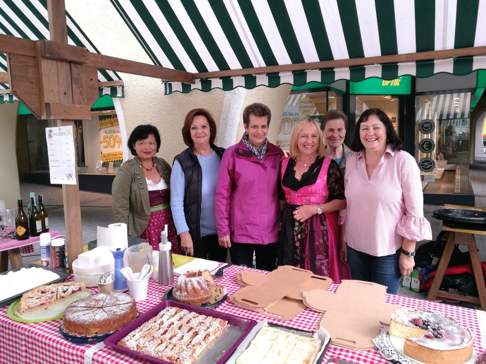 Die fleißigen Helfer der SPÖ-Frauen Die fleißigen Helfer der SPÖ-Frauen