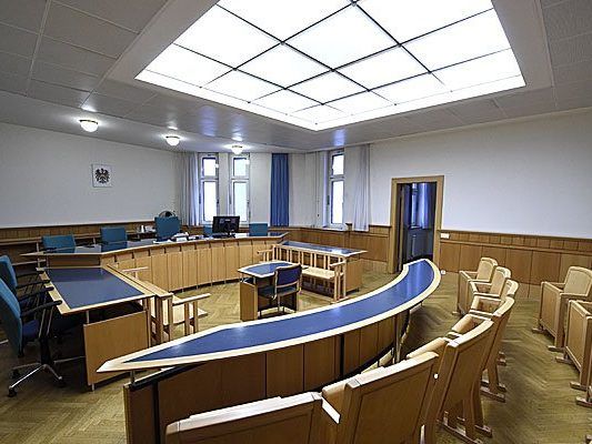 Eine Wienerin wurde wegen einer Messer-Attacke verurteilt Eine Wienerin wurde wegen einer Messer-Attacke verurteilt