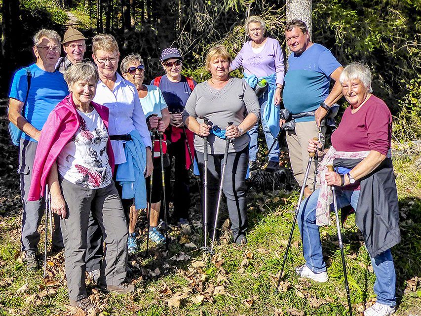 Wandern bei herrlichem Herbstwetter