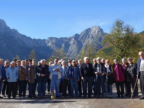 Die Pensionisten von Partenen im herrlichem Herbstausflug in Gmunden..