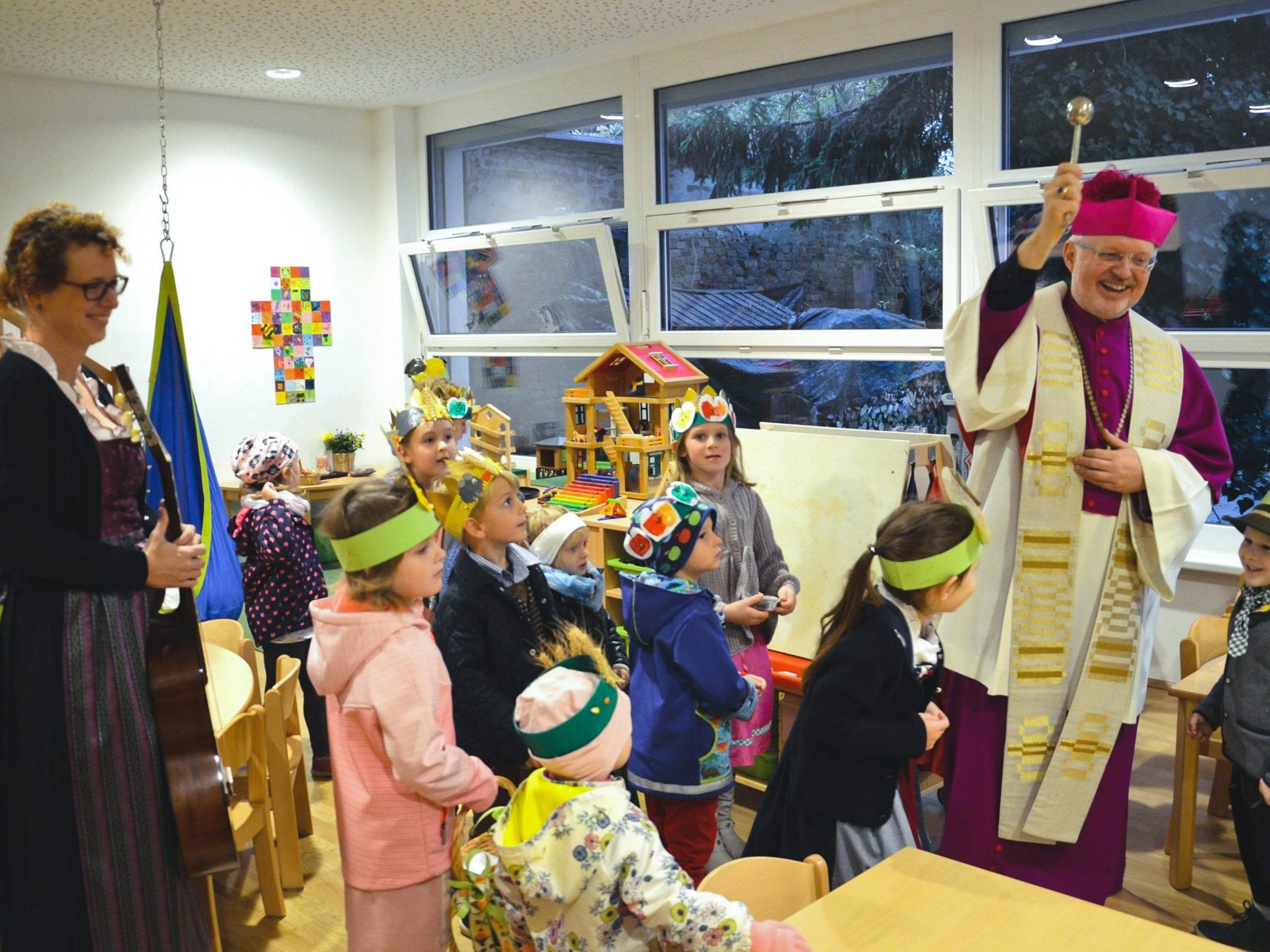 Das Pfarrkindergarten in Essling wurde wiedereröffnet. Das Pfarrkindergarten in Essling wurde wiedereröffnet.
