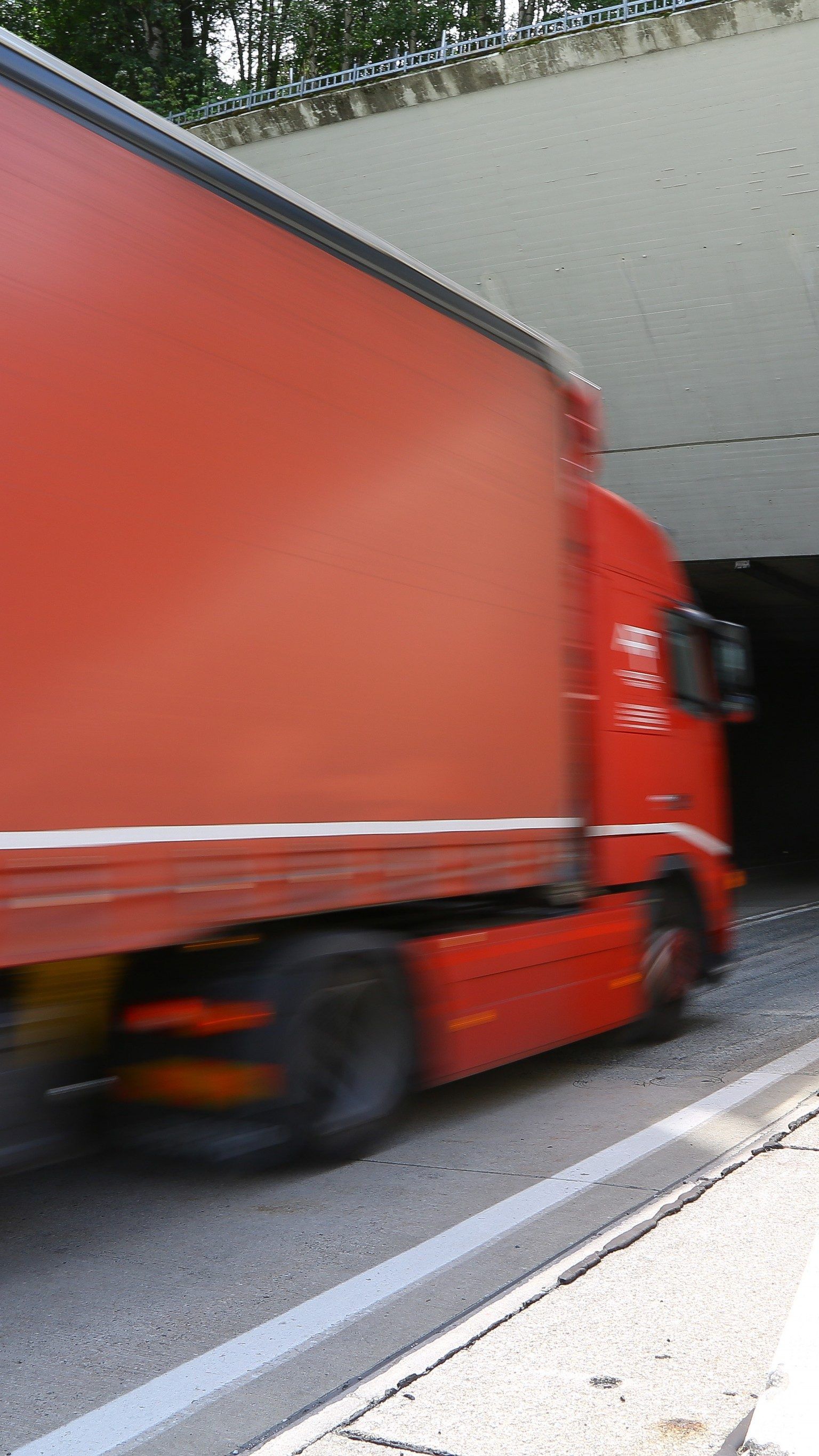 500 Lkw-Fahrer dringend gesucht.