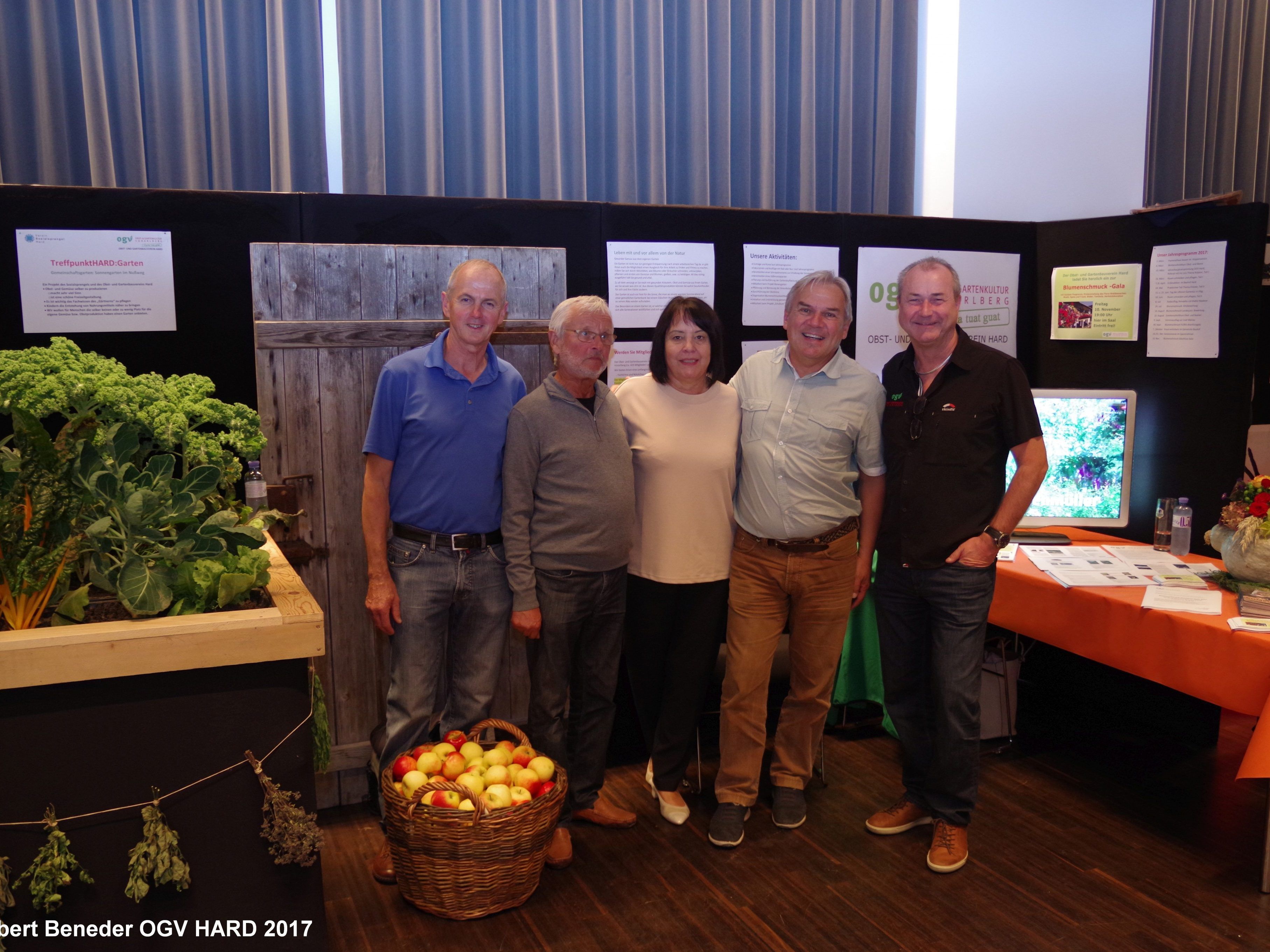 Freiwillige Helfer des OGV Vorstandes Freiwillige Helfer des OGV Vorstandes