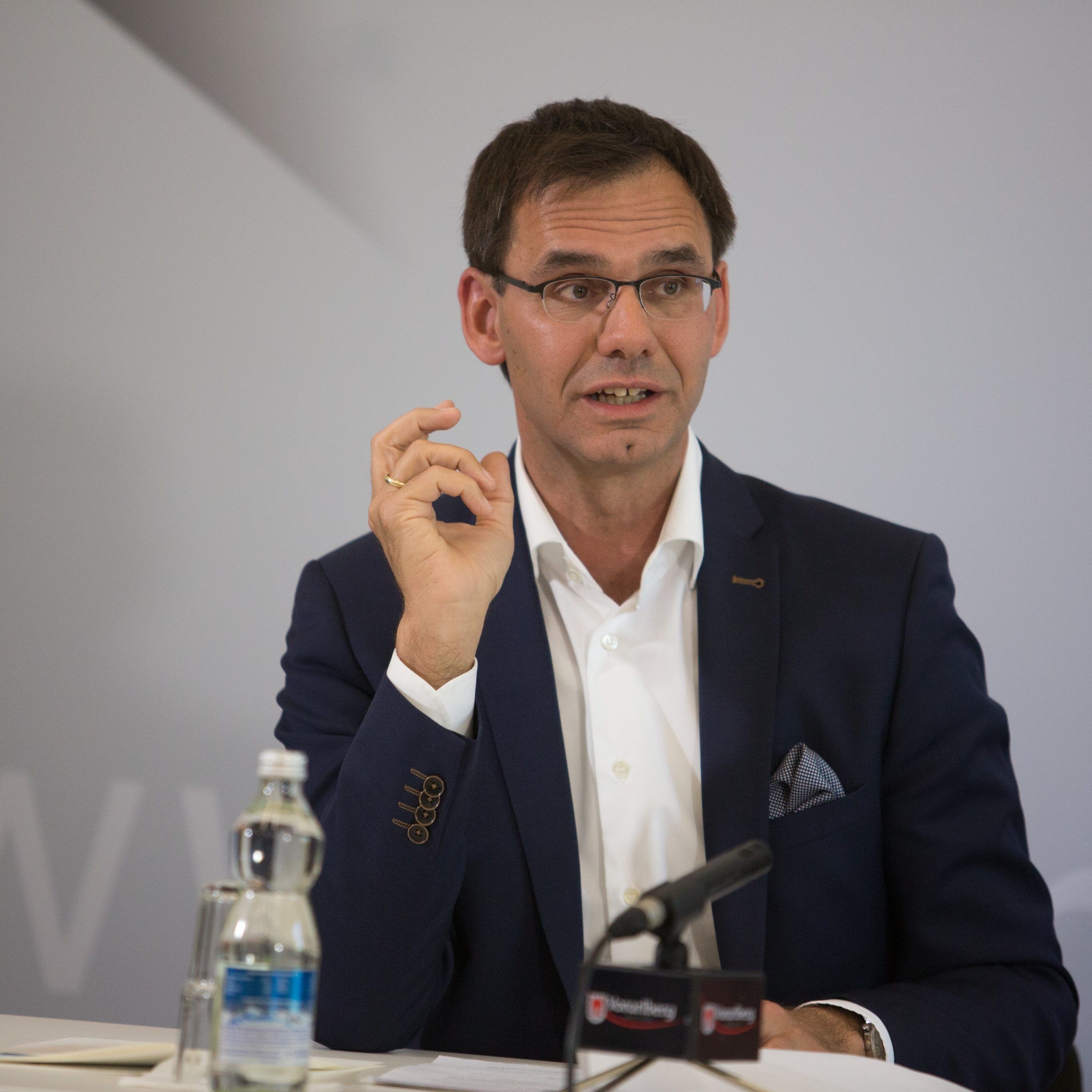 Die ÖVP hält sich bei den Koalitionsverhandlungen alle Möglichkeiten offen.