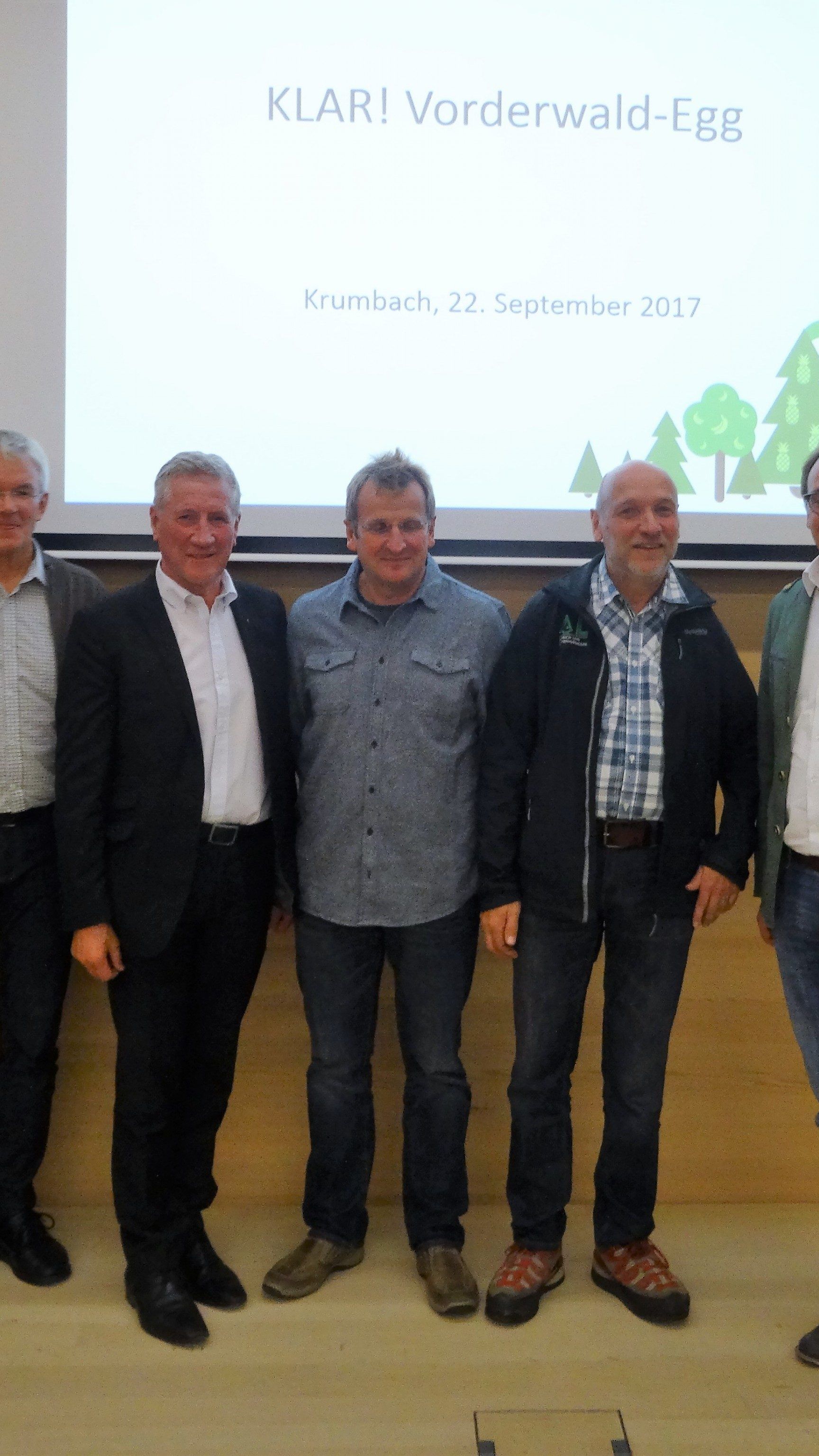 Projektleiter Christian Natter, Bgm. Arnold Hirschbühl, LR Erich Schwärzler, Prof. Dr. Manfred Lexer, Gerhard Prenner (WLV), LR Johannes Rauch, REGIO-Obmann Guido Flatz.