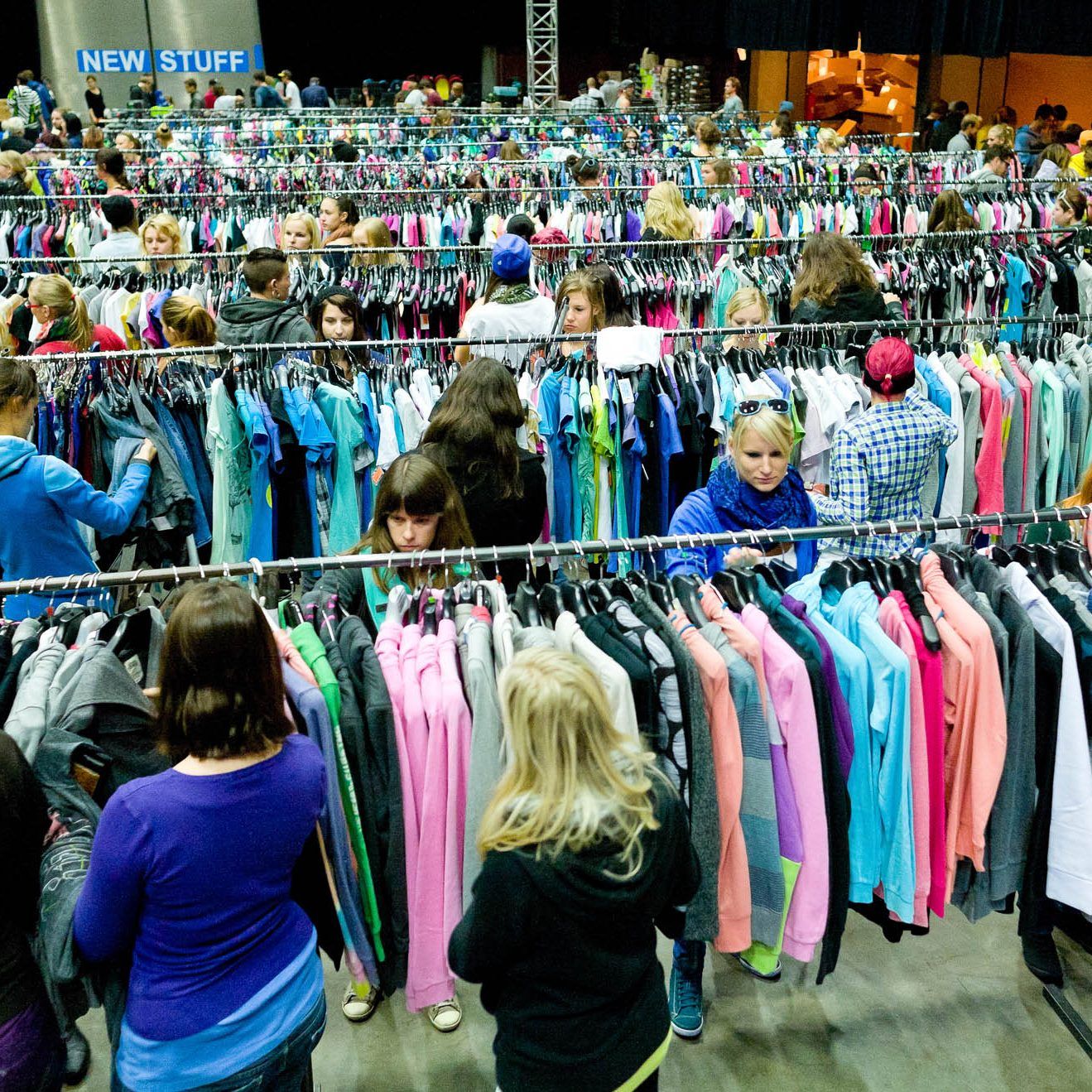 Beim großen Blue Tomato-Lagerabverkauf in Wien werden Schnäppchenjäger sicher fündig