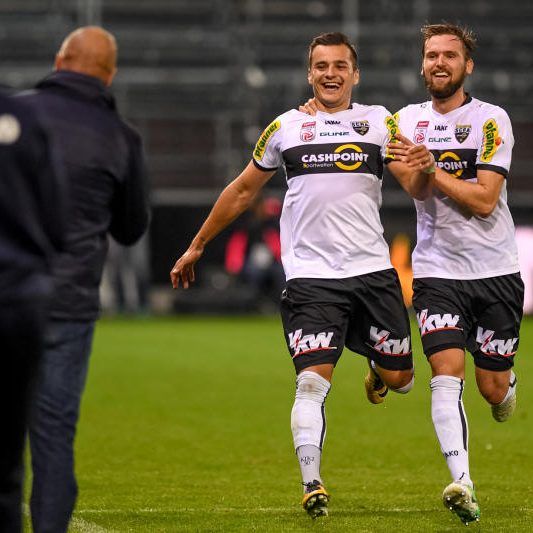 Dobras jubelt nach Freistoßtreffer