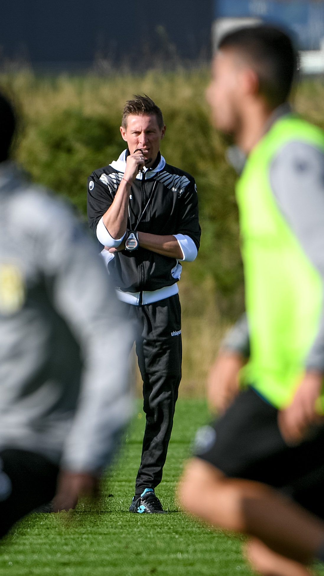 In Sachen Personal wollte sich der Coach am Tag vor dem Match nicht festlegen.