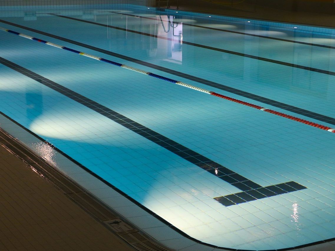 Das Hallenbad Floridsdorf feiert 50-jähriges Jubiläum.