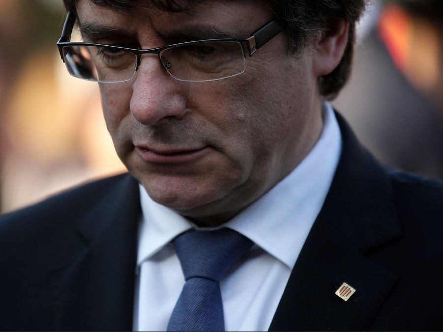 Der katalanische Regierungschef Carles Puigdemont bat um Aufschub. Der katalanische Regierungschef Carles Puigdemont bat um Aufschub.