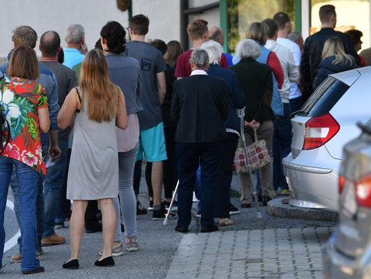 Bei der NR-Wahl herrschte großer Andrang in den Wahllokalen.