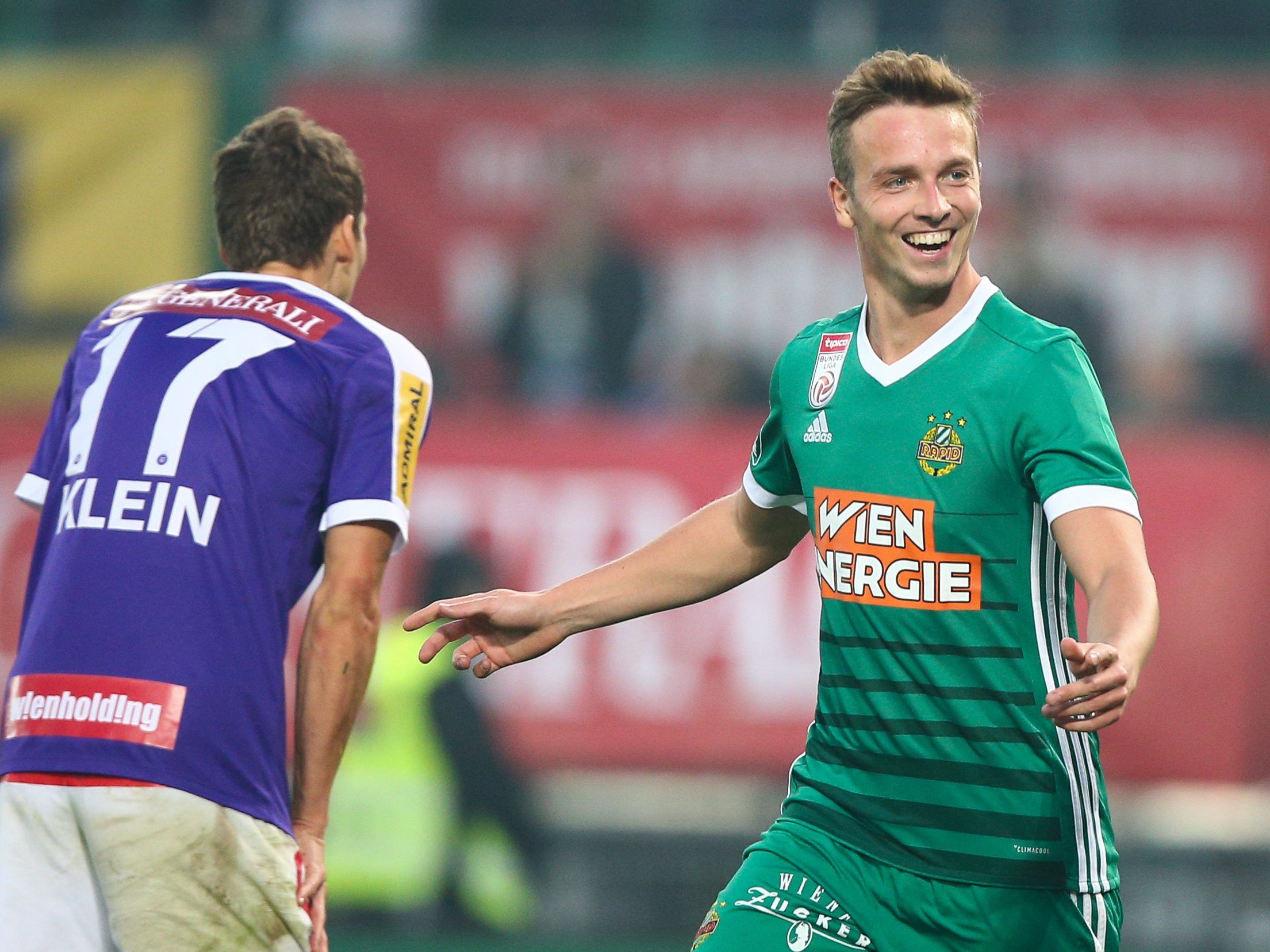 Rapid Wien setzt sich im Wiener Derby mit 1:0 gegen die Austria durch. Rapid Wien setzt sich im Wiener Derby mit 1:0 gegen die Austria durch.