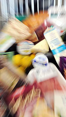 Ein Warenkorb mit Markenwaren ist doppelt so teuer wie Billigwarenkorb