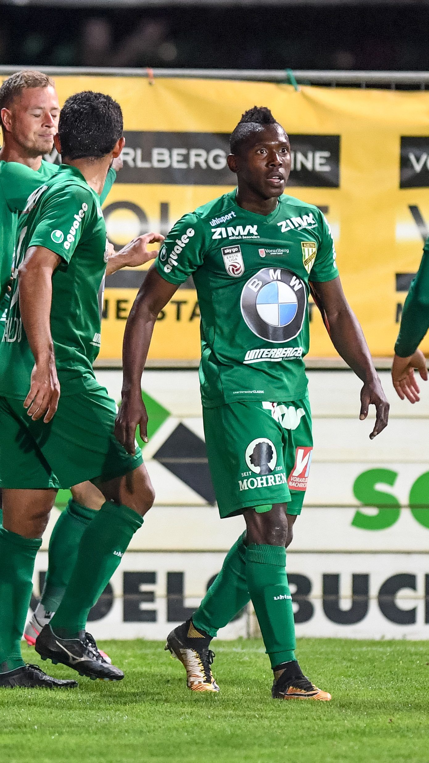 Im letzten Auswärtsspiel des Jahres sitzt erstmals ein Trainer-Quartett auf der Bank.