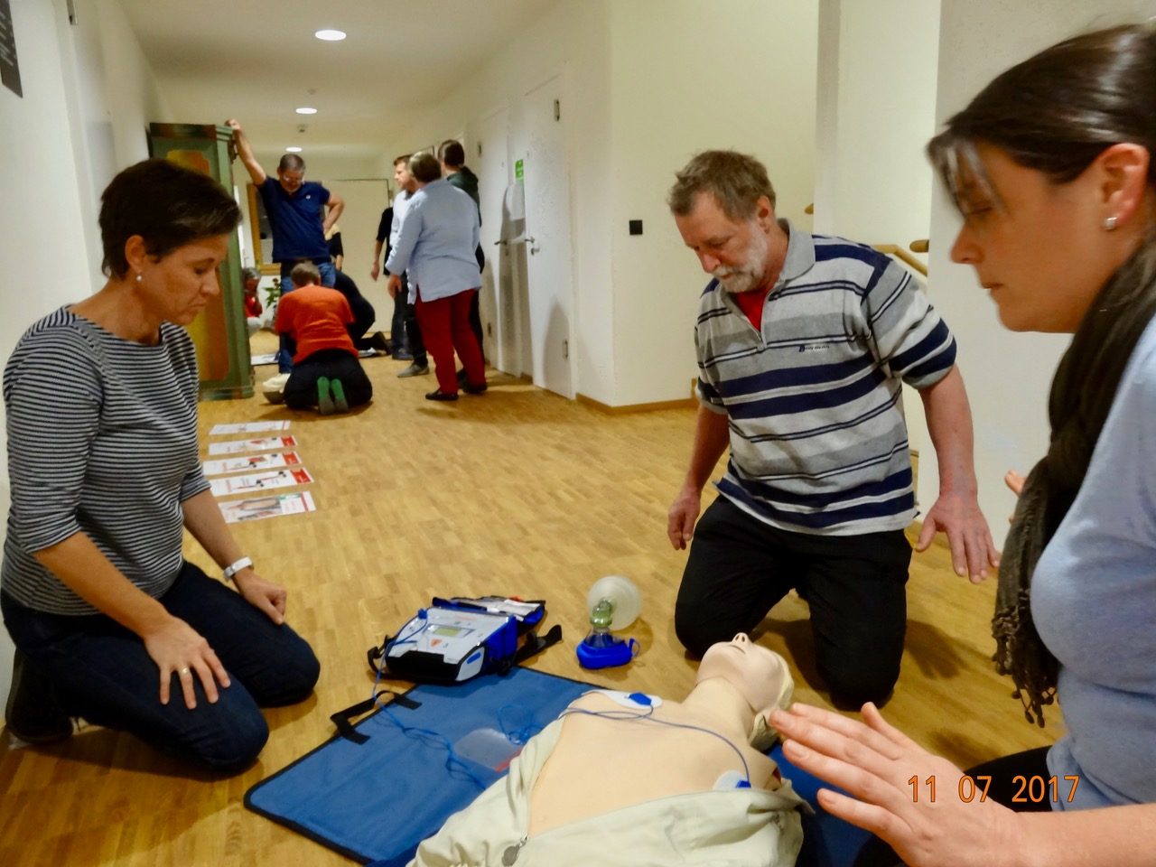 Das theoretische Wissen wurde in Kleingruppen gleich praktisch angewendet