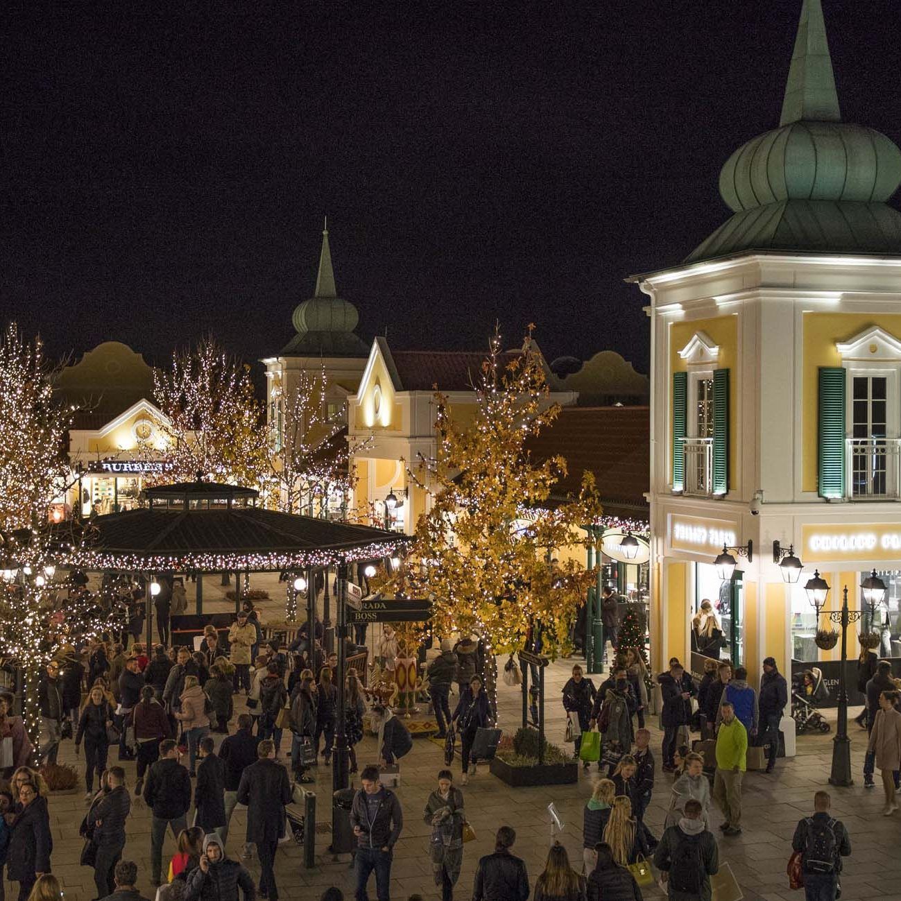 Beim Christmas Late Night Shopping in Parndorf gab es jede Menge Andrang