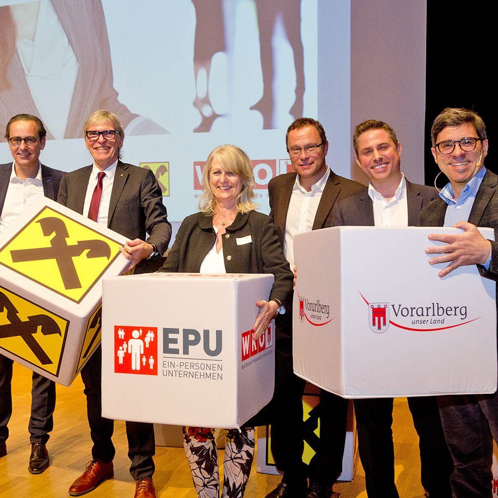 (v.l.) Michael Grahammer (WKV-Vizepräsident), Wilfried Hopfner (Raiffeisen Vorarlberg), Susanne Rauch-Zehetner (EPU-Sprecherin), Ingo Vogel, Gerald Kern (beide Referenten) und Andreas Jäger (Moderator).