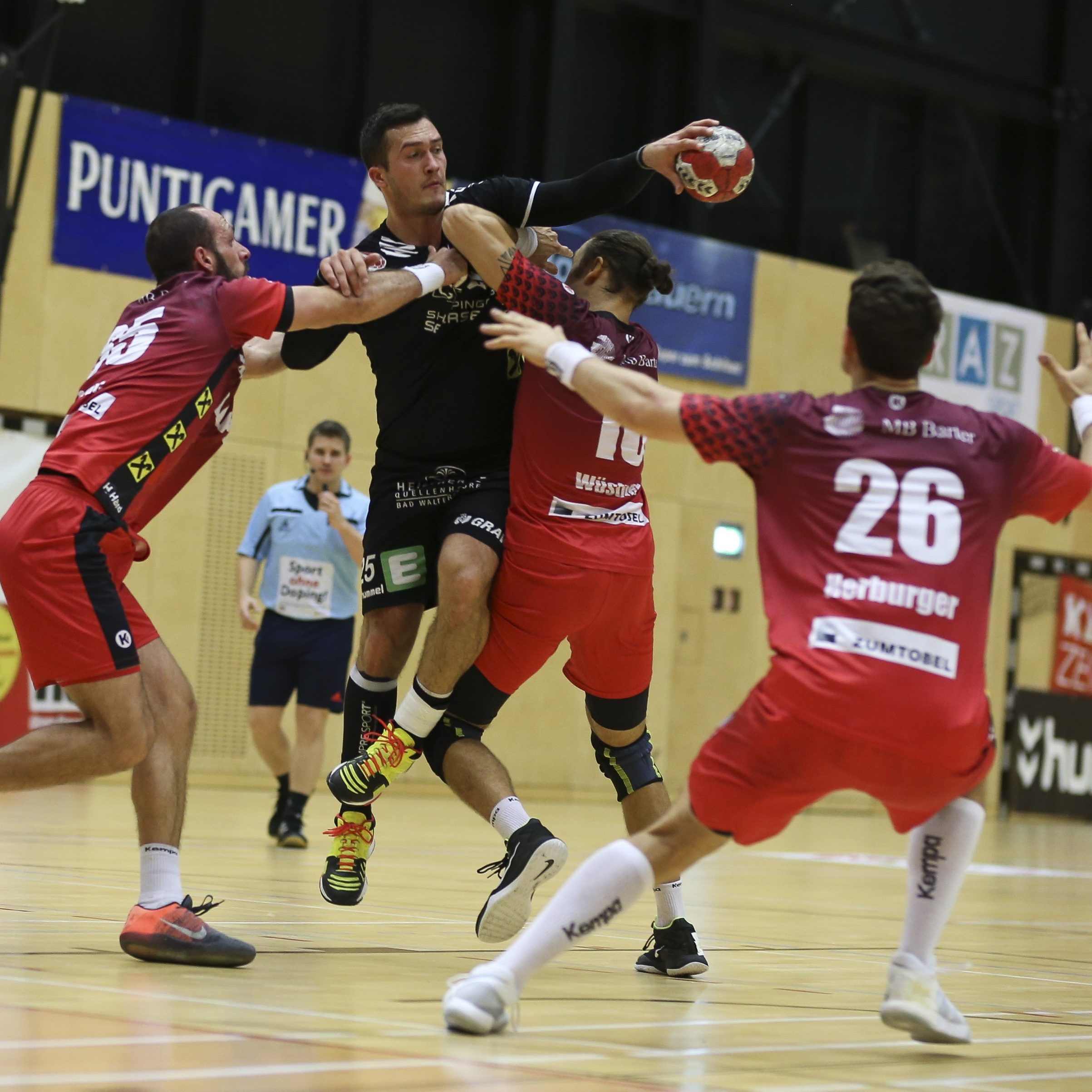 Die Harder hatten vor allem in der 1. Halbzeit mit den starken Grazern zu kämpfen.