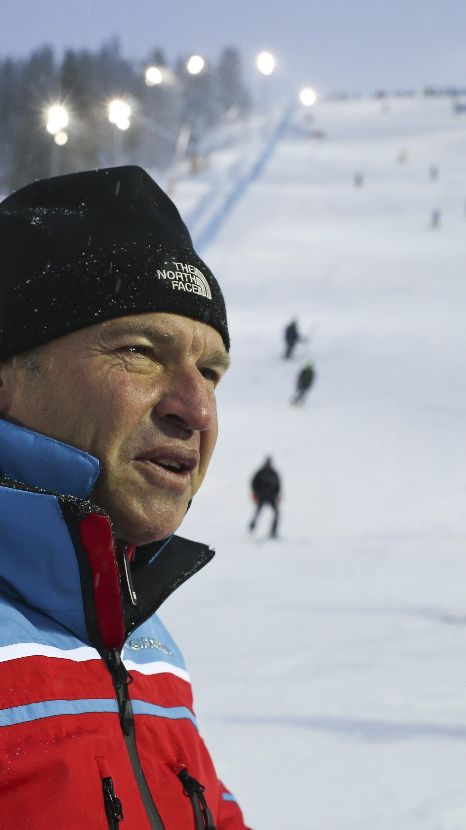 Marc Girardelli hat einen schweren Start beim schweizer Fernsehen.