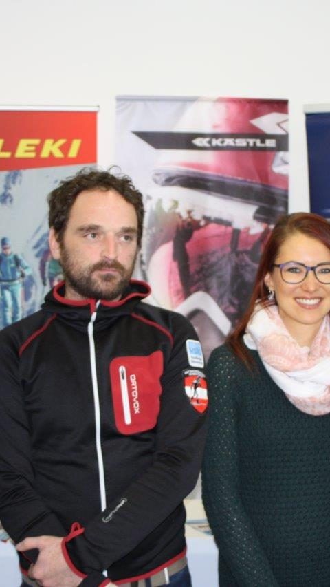 Vertreter aus Davos, Jodok Bär, Larissa Gabriel und Klaus Drexel im Shooting in Hohenems