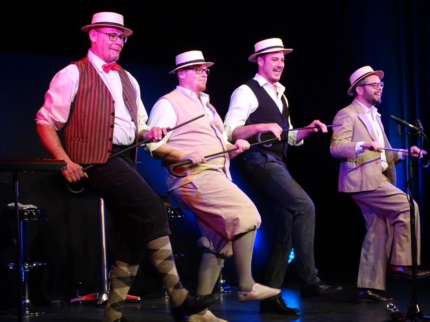 Die „Tyrol-Inn-Stones“ begeisterten mit einer einzigartigen Mischung aus Kabarett, Revue, Show und Konzert.