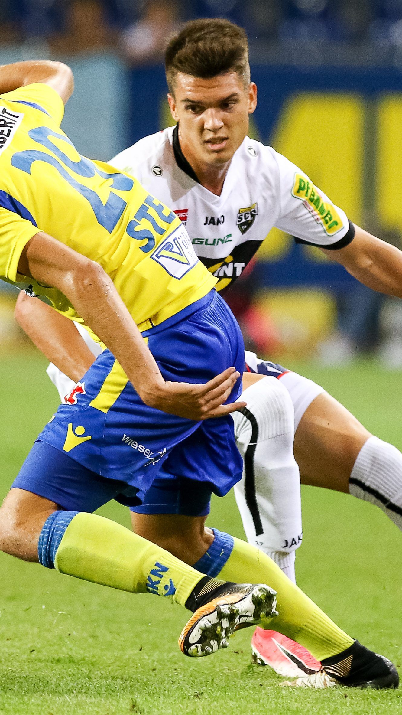 LIVE-Ticker zum Spiel SCR Altach gegen SKN St. Pölten ab 18.30 Uhr.