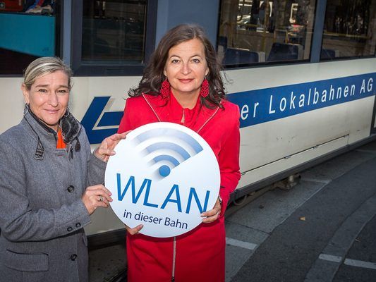 16 Züge der Badner Bahn werden mit Gratis-WLAN ausgestattet.