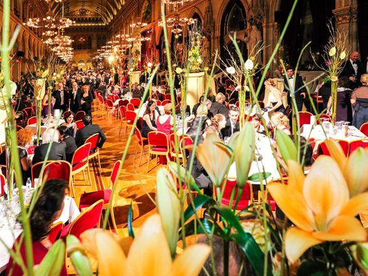 Der Wiener Blumenball findet bereits um 96. Mal statt. Der Wiener Blumenball findet bereits um 96. Mal statt.