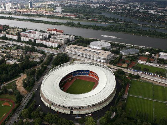 Aufgrund des Länderspiels werden Straßen beim Happel Stadion gesperrt. Aufgrund des Länderspiels werden Straßen beim Happel Stadion gesperrt.