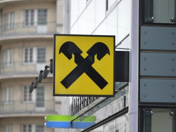 Im Tresorbereich einer Wiener Raiffeisenbank wurde in Schließfächer eingebrochen. Im Tresorbereich einer Wiener Raiffeisenbank wurde in Schließfächer eingebrochen.