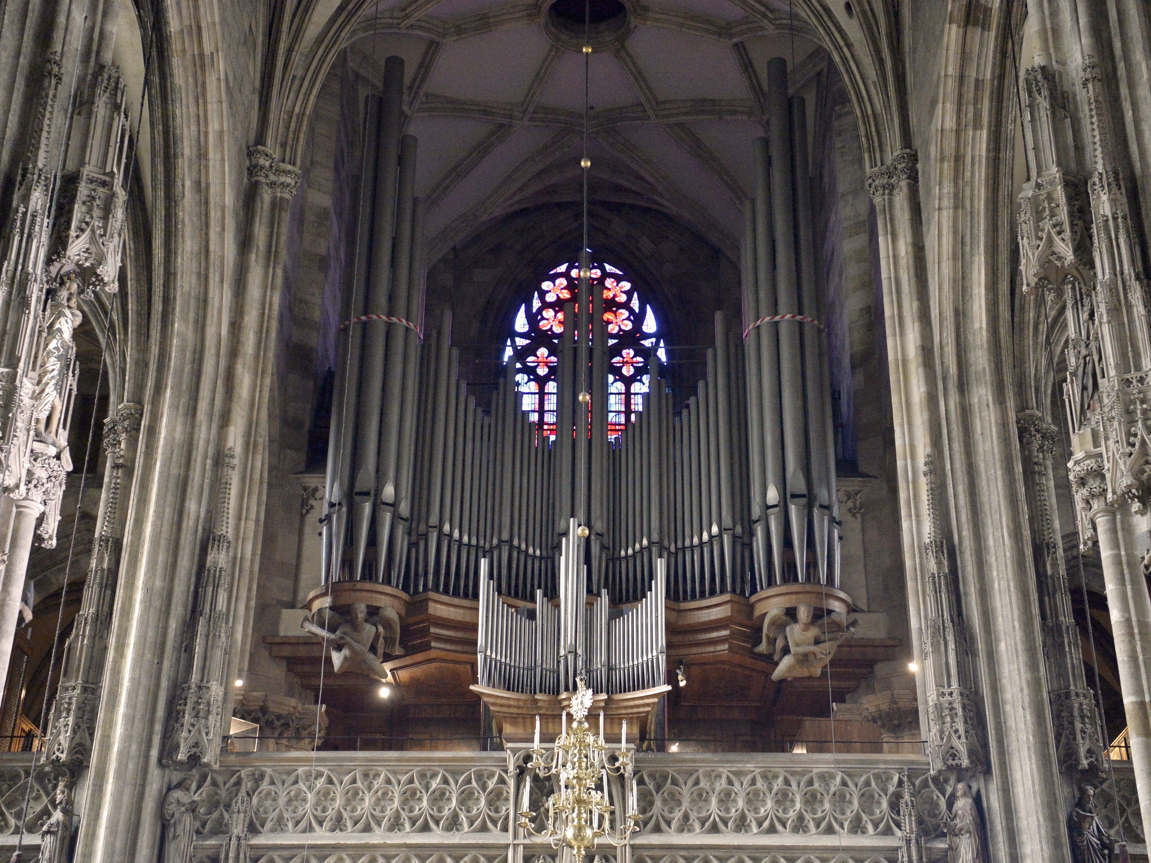 2020 wird die Riesenorgen im WIener Stephansdom wieder erklingen. 2020 wird die Riesenorgen im WIener Stephansdom wieder erklingen.
