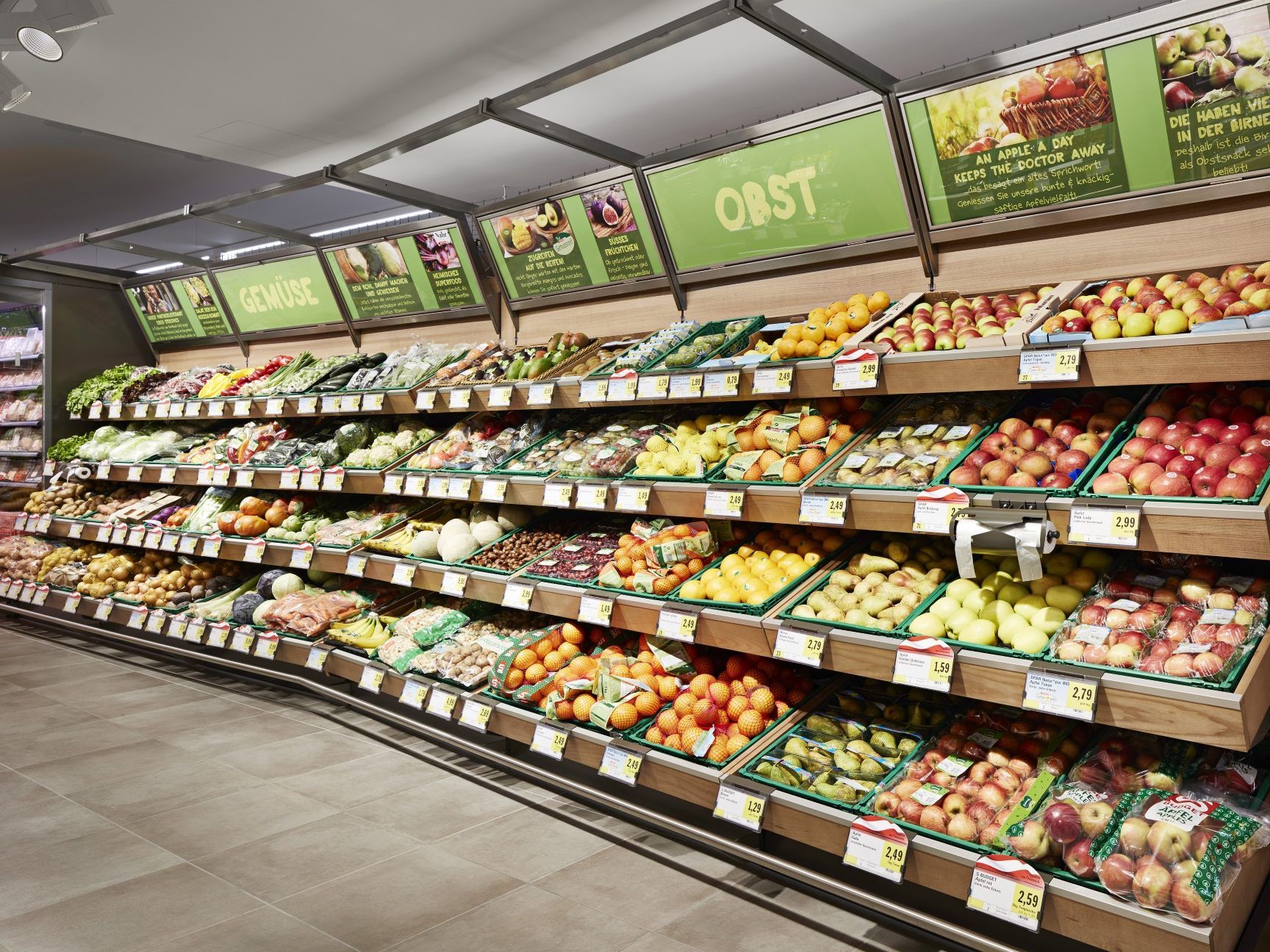 SPAR setzt im neuen Markt auf Marktplatz-Atmosphäre .