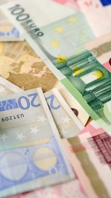 Spritpreise erhöhten sich um mehr als sechs Prozent