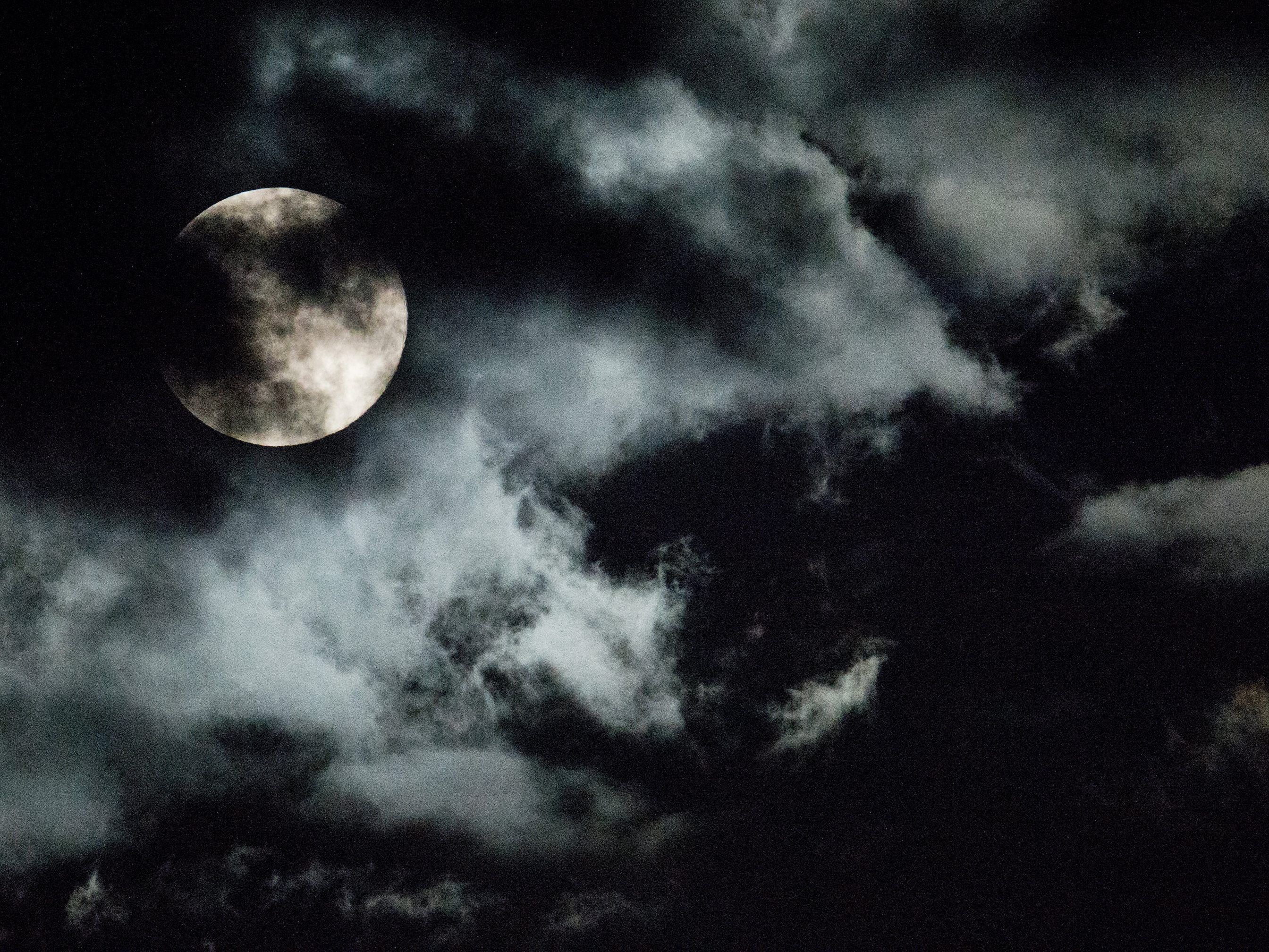 Zu Beginn des Jahres 2018 steht uns ein Supervollmond ins Haus Zu Beginn des Jahres 2018 steht uns ein Supervollmond ins Haus