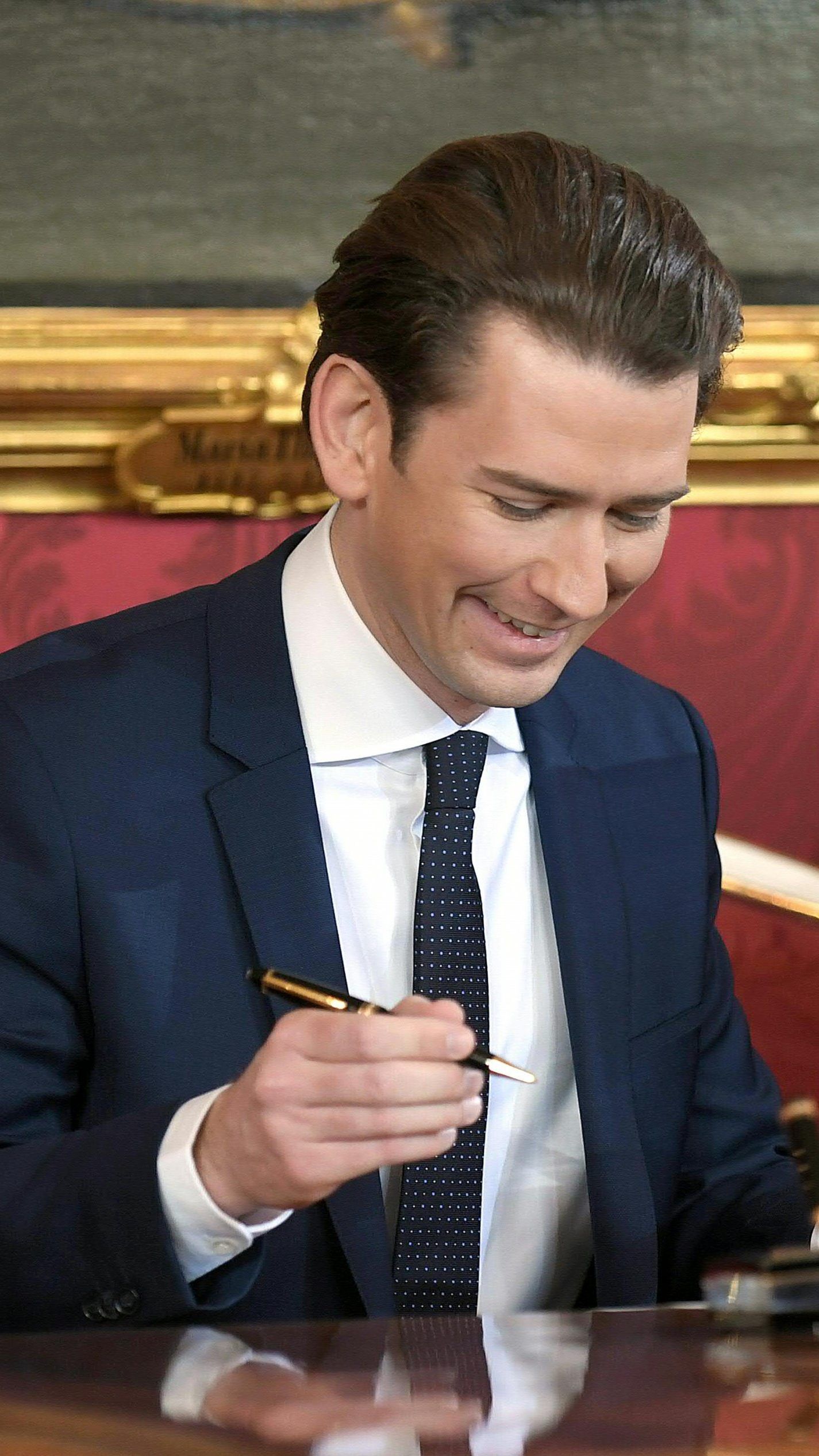 Bundespräsident lobt kooperatives Vorgehen der neuen Regierenden