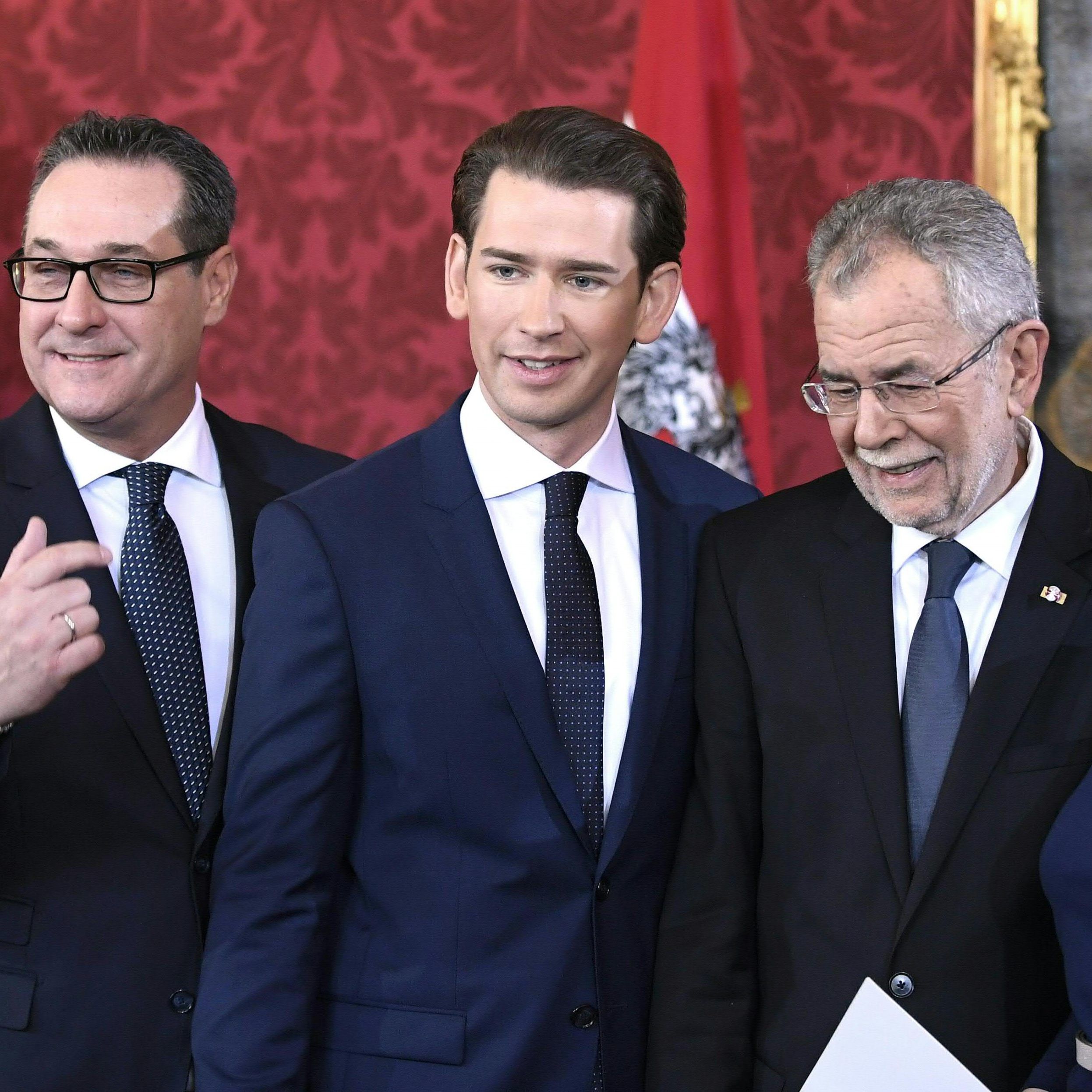 Angelobung bei guter Stimmung in der Hofburg