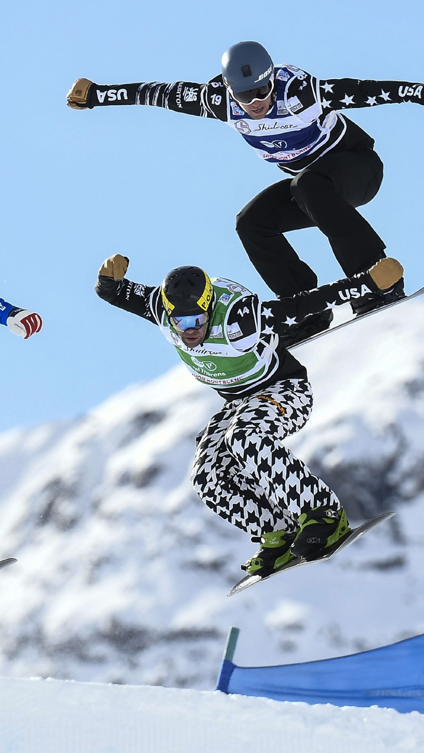 Alessandro Hämmerle hat am Freitag die Qualifikation für den Weltcup der Snowboard Crosser im Montafon gewonnen.
