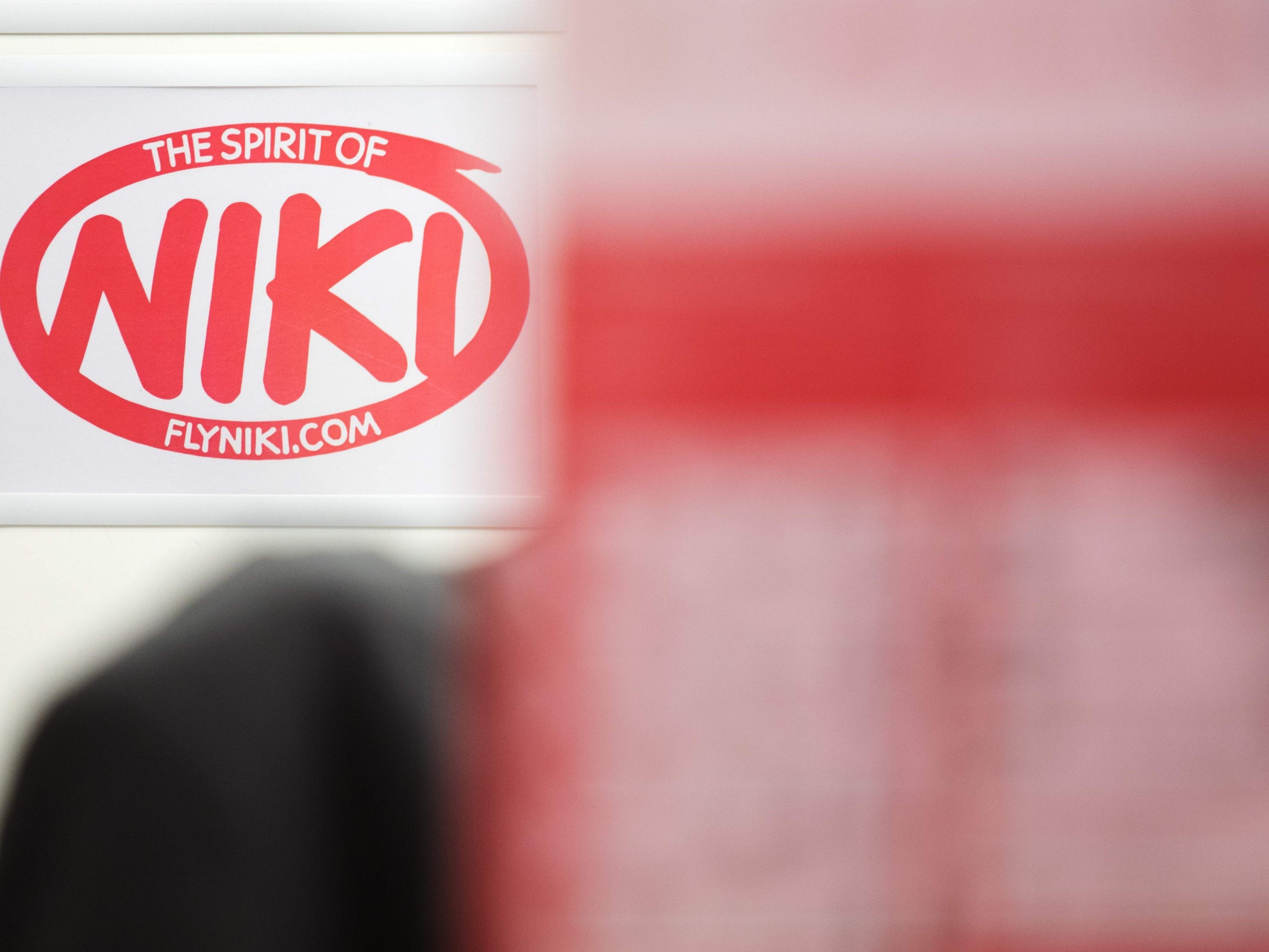 Die österreichischen Niki-Angestellten erhalten bis Jahresende ihr Dezembergehalt. Die österreichischen Niki-Angestellten erhalten bis Jahresende ihr Dezembergehalt.