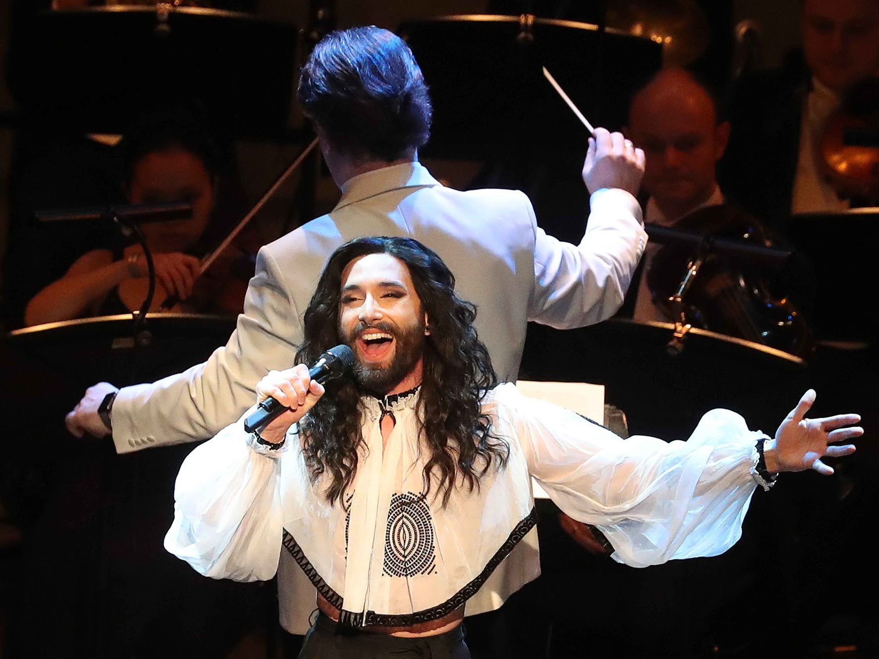 Conchita Wurst wird beim Geburtstagsfest in der Stadthalle auftreten.