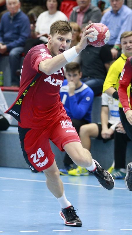 Daniel Dicker / HC Hard